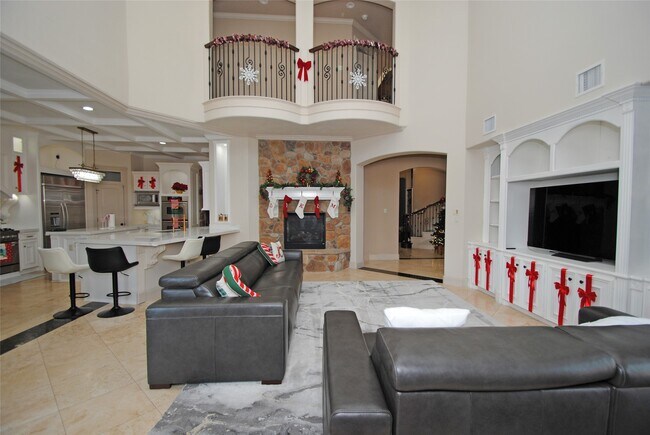 Photo - 15823 Medina Lake Ln
