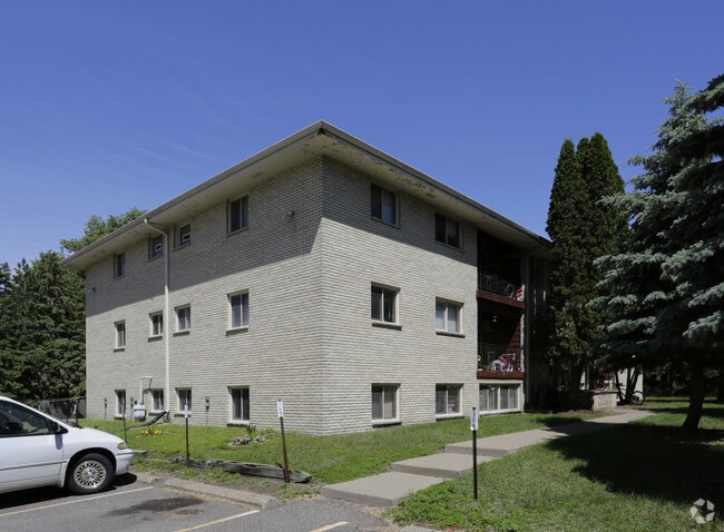 Primary Photo - Dakotah Apartments