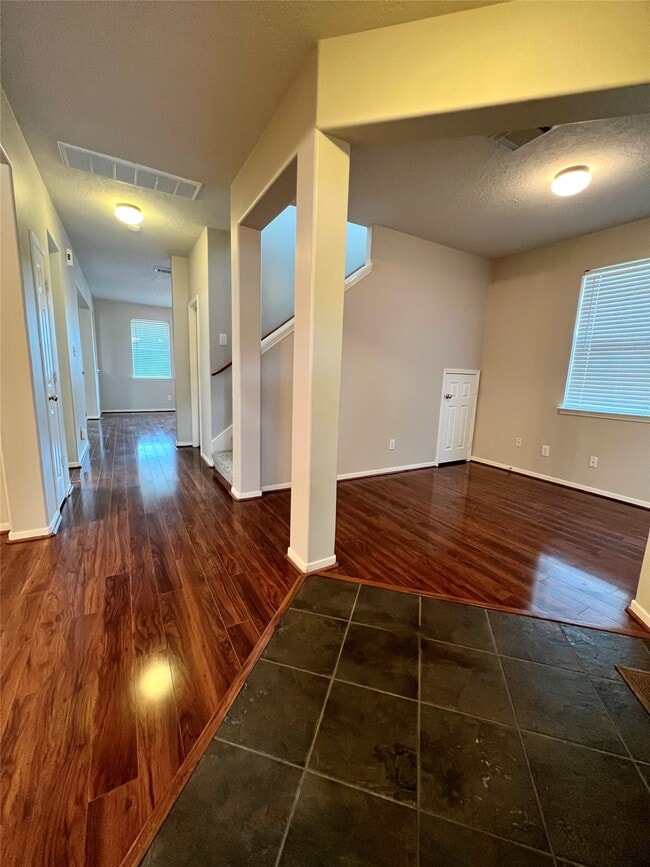 Photo - 7535 Park Bend Ln