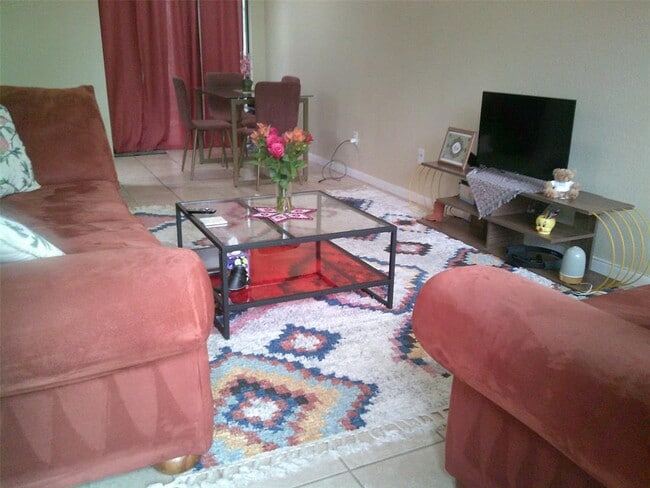 Photo - 1015 E Yager Ln Unidad 186