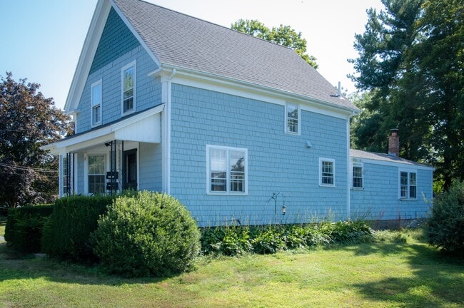 Building Photo - 23 Walnut St Rental