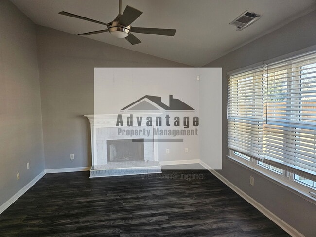 Photo - 2853 Da Vinci Blvd