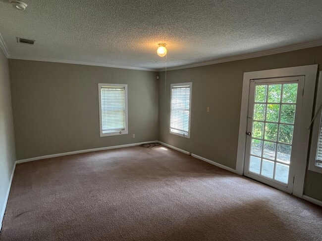 Photo - 16927 US-80