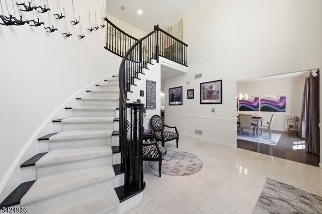 Photo - 11 Rosewood Ln