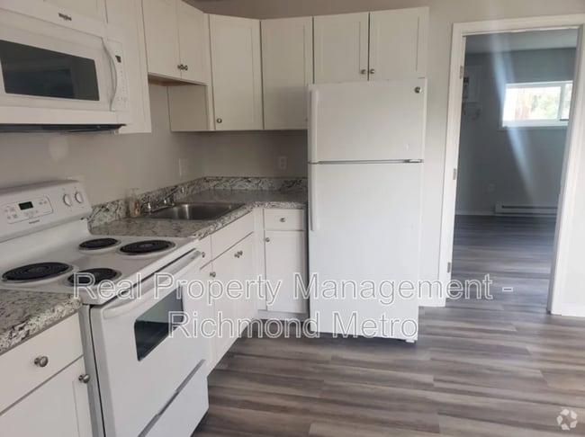 Building Photo - 3108 Hull St Rental