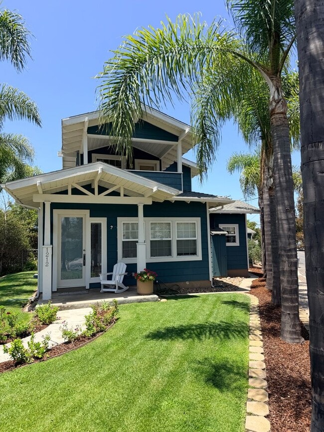 Building Photo - 3 Bedroom, 2 Bathroom Home in University Heights