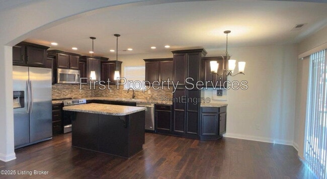 Photo - 11548 Independence Way