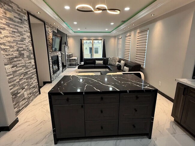 2696 Escala Cir