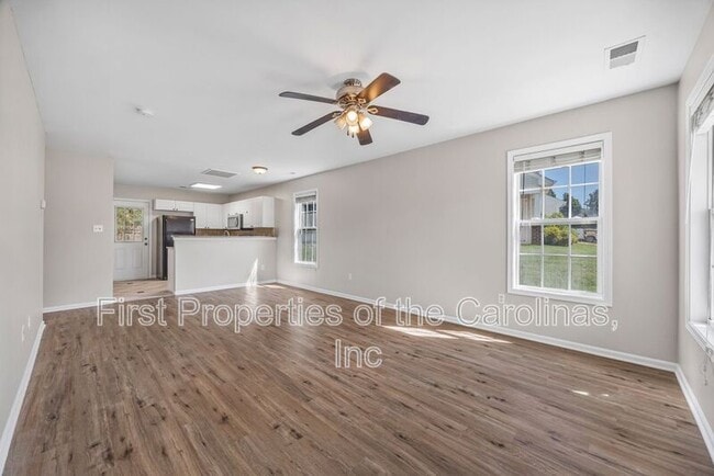 Photo - 1544 Tiana Way