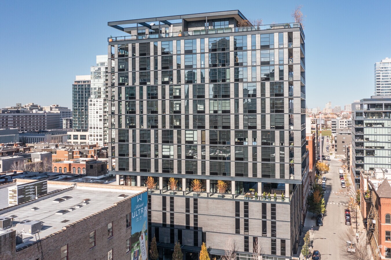 Photo - 400 W Huron St