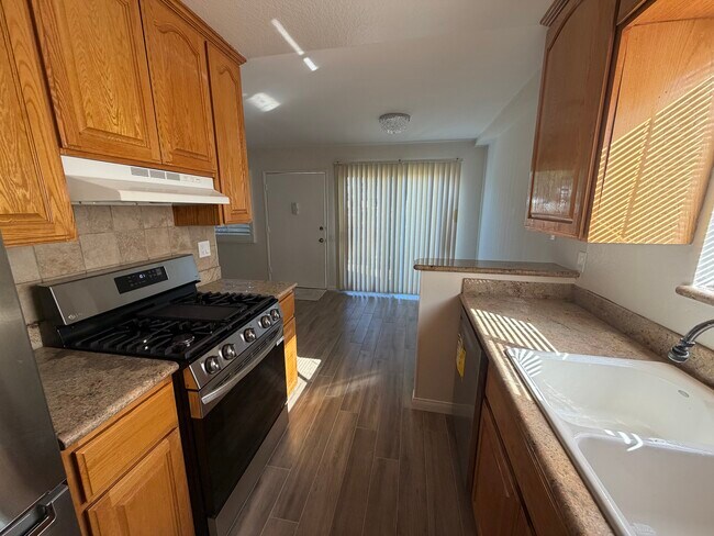 Photo - 14265 Terra Bella St