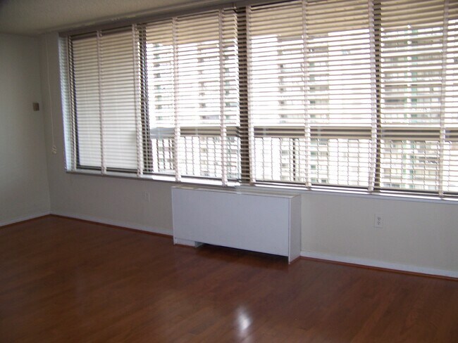 Photo - 3705 S George Mason Dr Unit Skyline