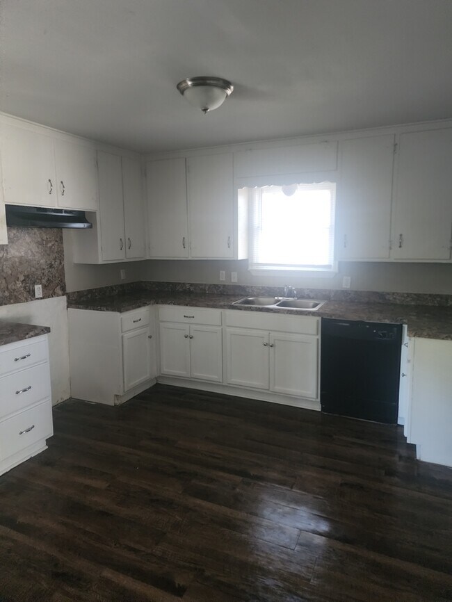 Photo - 512 S Judd St