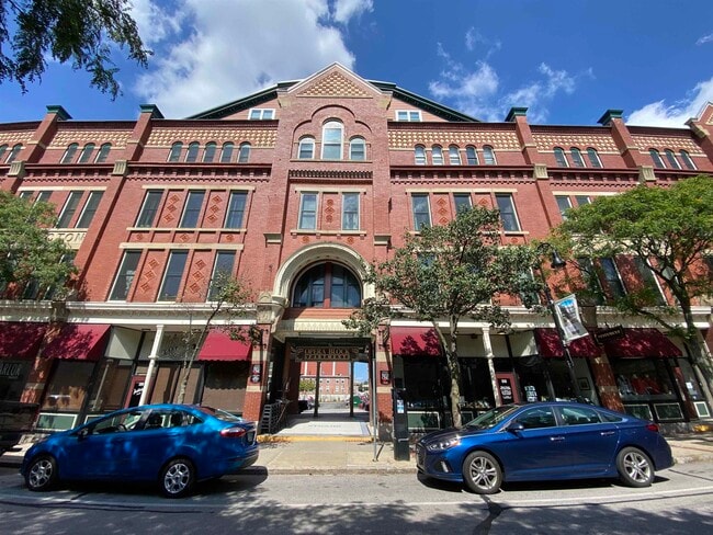 Building Photo - 30 Hanover St Unit 302 Rental