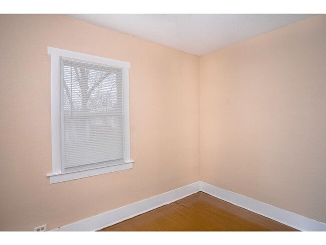 Photo - Nice 3 BR Rental Near Downtown
