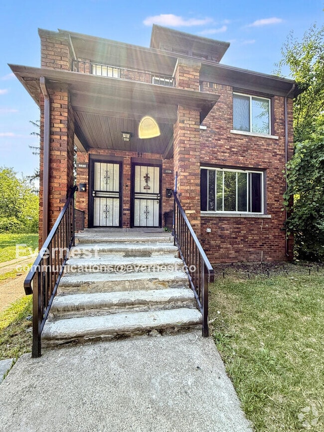 Building Photo - 5261 Lakewood St Unit 2 Rental