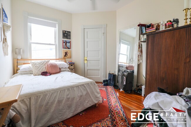 Photo - 14 Bennett St Unit 1