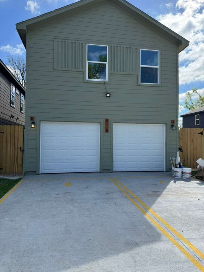 Photo - 8118 De Priest St