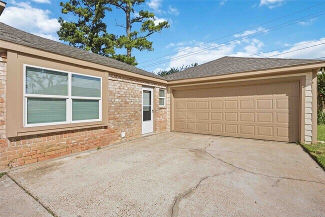 Photo - 5702 Old Lodge Dr