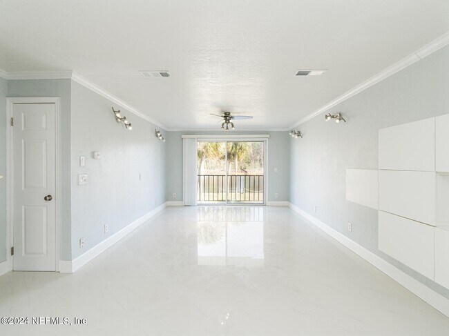 Photo - 1530 El Prado Rd Unidad 5