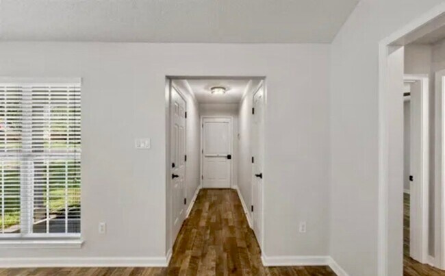 Photo - 5428 Bradley Dr