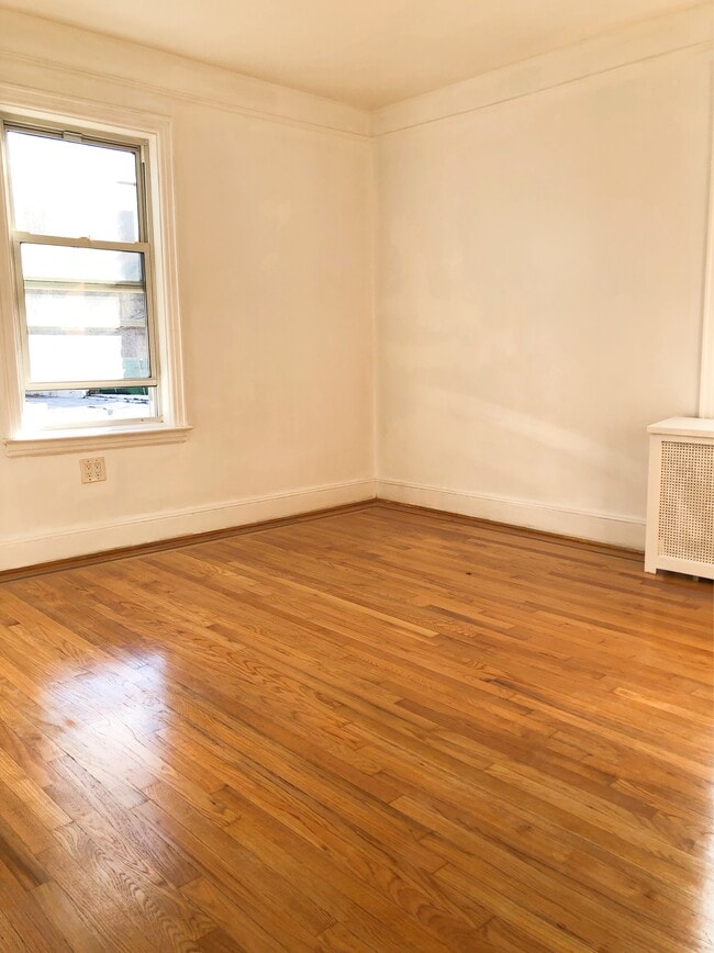 Photo - 6320 Haring St Unidad 2R