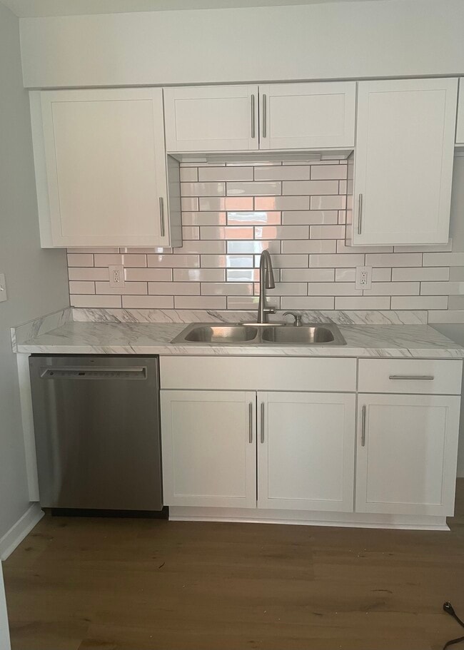 Photo - 4409 Cavelle Ave