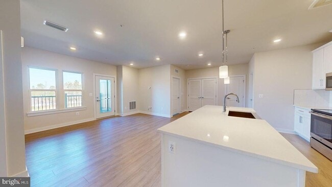 Photo - 12850 Mosaic Pk Wy Apartment Unit 2Q
