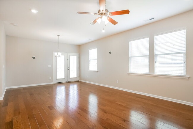 Photo - 1029 Avondale Dr