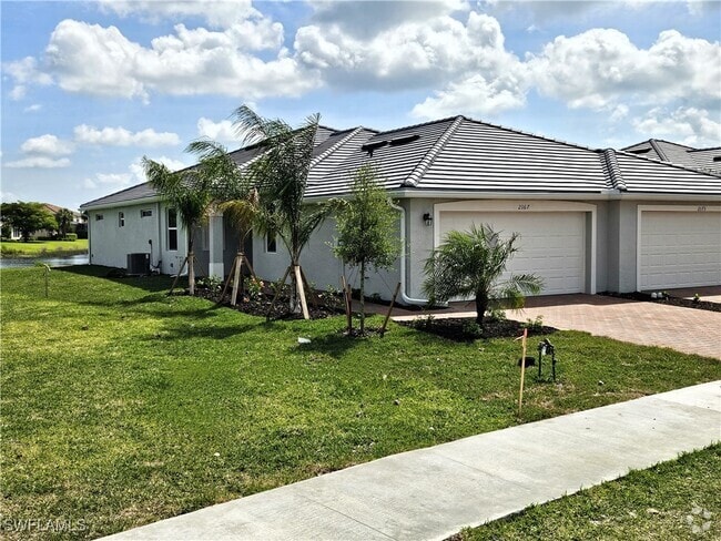 Building Photo - 2167 Dragonfruit Wy Rental