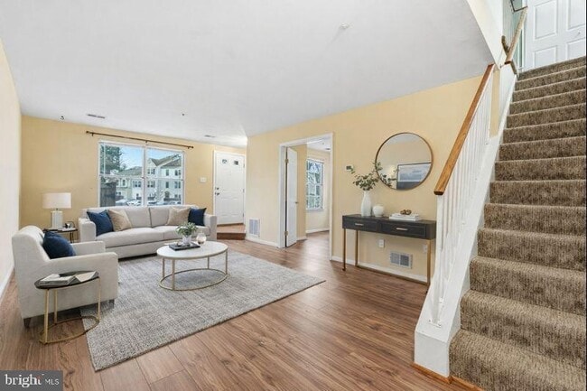 Photo - 2 Highstream Ct