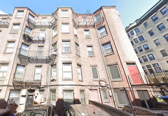 Building Photo - 869 Beacon St Unit 9 Rental