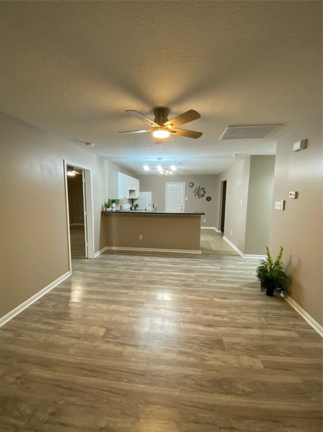 Photo - 8825 E Buffalo Cir