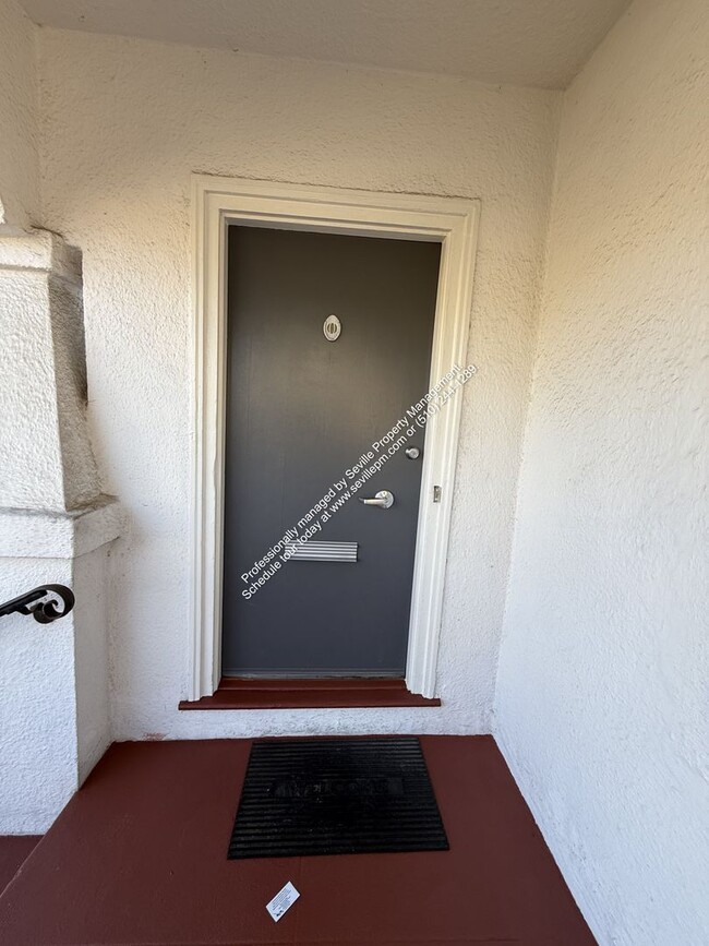 Photo - Berkeley Gem w/plenty of outdoor space...available now!