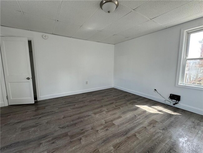 Photo - 212-212 N Main St Unidad 2R