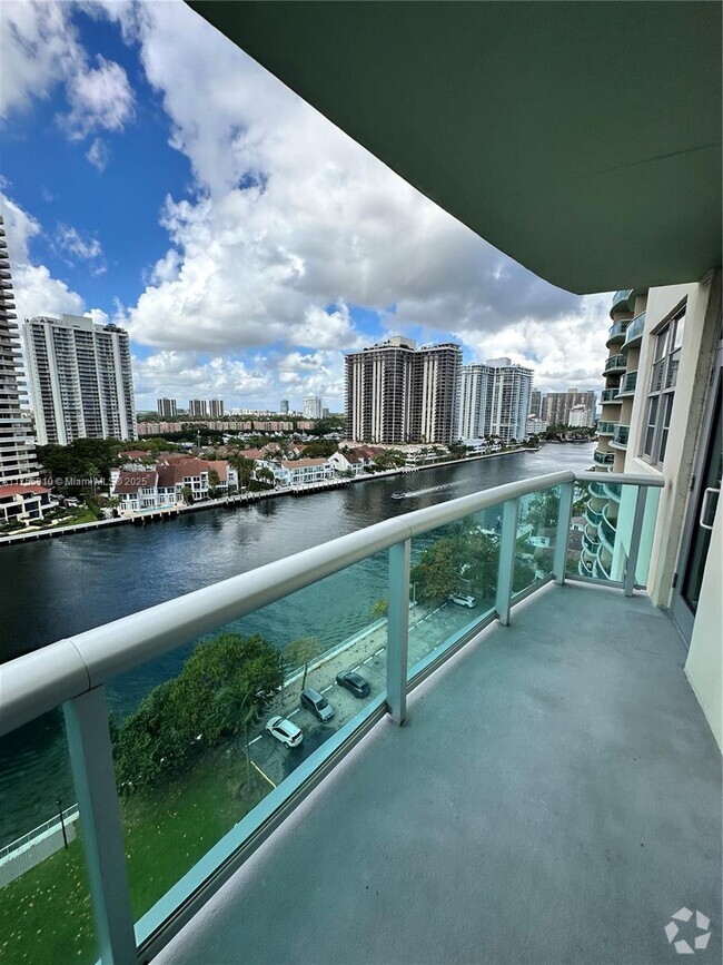 Building Photo - 19390 Collins Ave Unit 1217 Rental