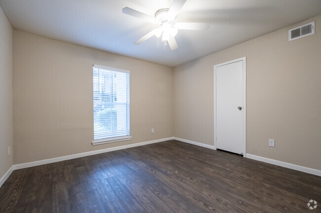 1 habitación, 1 baño - 712 pies cuadrados - Dormitorio - Altmonte