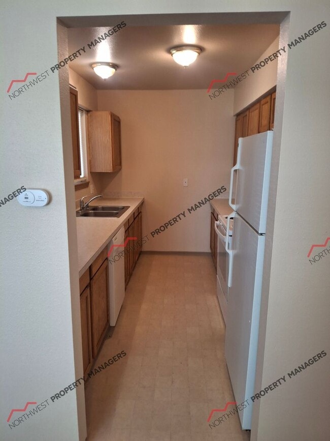 Photo - 312 E Locust St Unit #B