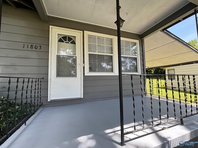 Photo - 11803 E Gateway Dr SE