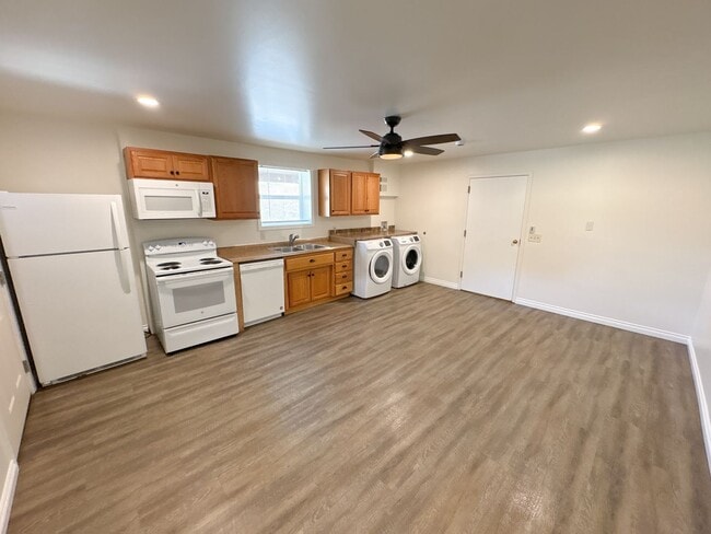 Photo - 6412-6416-6424 S 6th St. Unit 6416