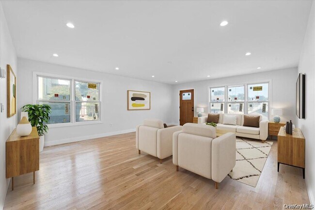Photo - 97 Thurton Pl
