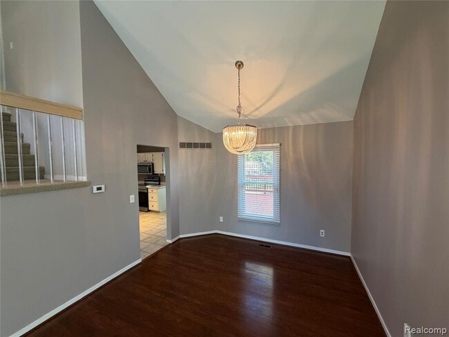 Photo - 39588 Squire Rd