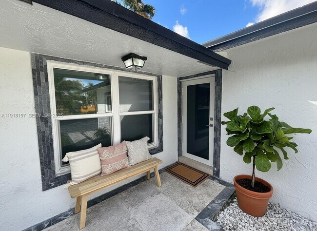 Photo - 2900 SW 16th St