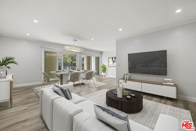 Photo - 423 S Rexford Dr Unit 106