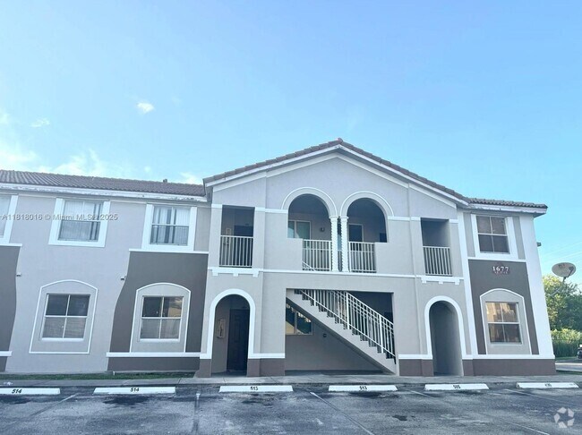 Building Photo - 1677 SE 27th Ct Unit 107 Rental