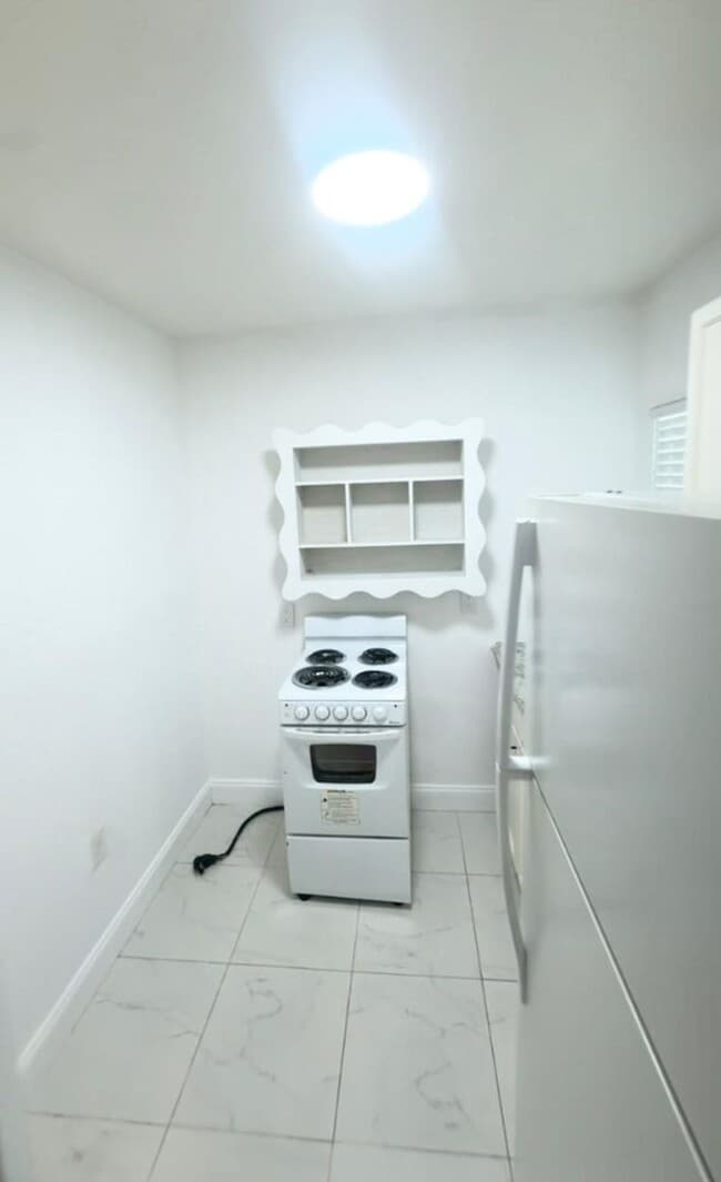 Photo - JKRK properties - 785 Unit 785 - B