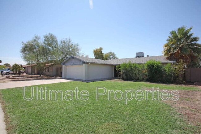 Building Photo - 5339 W Sunnyside Dr Rental