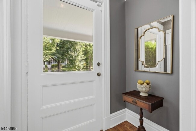 Photo - 40 Oakwood Ave
