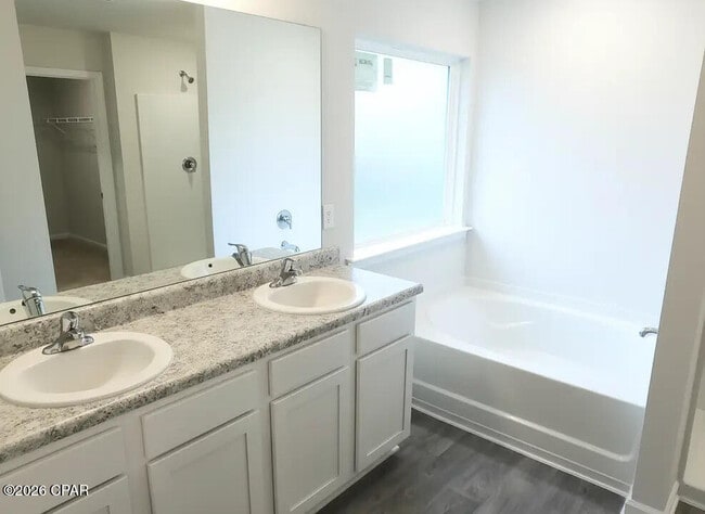 Photo - 3904 Silver Spur Rd