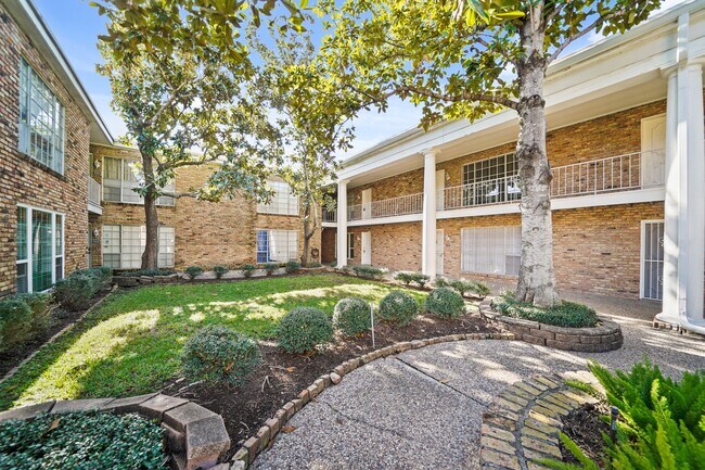 Photo - 2121 Fountain View Dr Unit 29